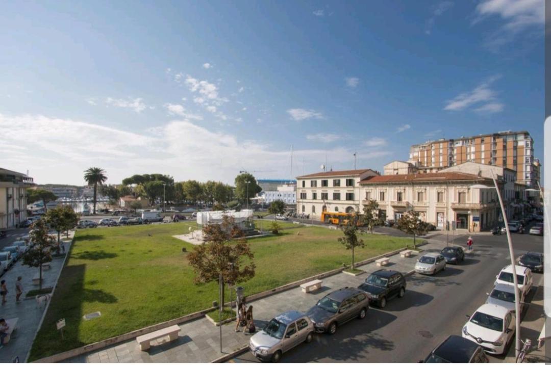 Historical Apartments By Seaside فياريجيو المظهر الخارجي الصورة