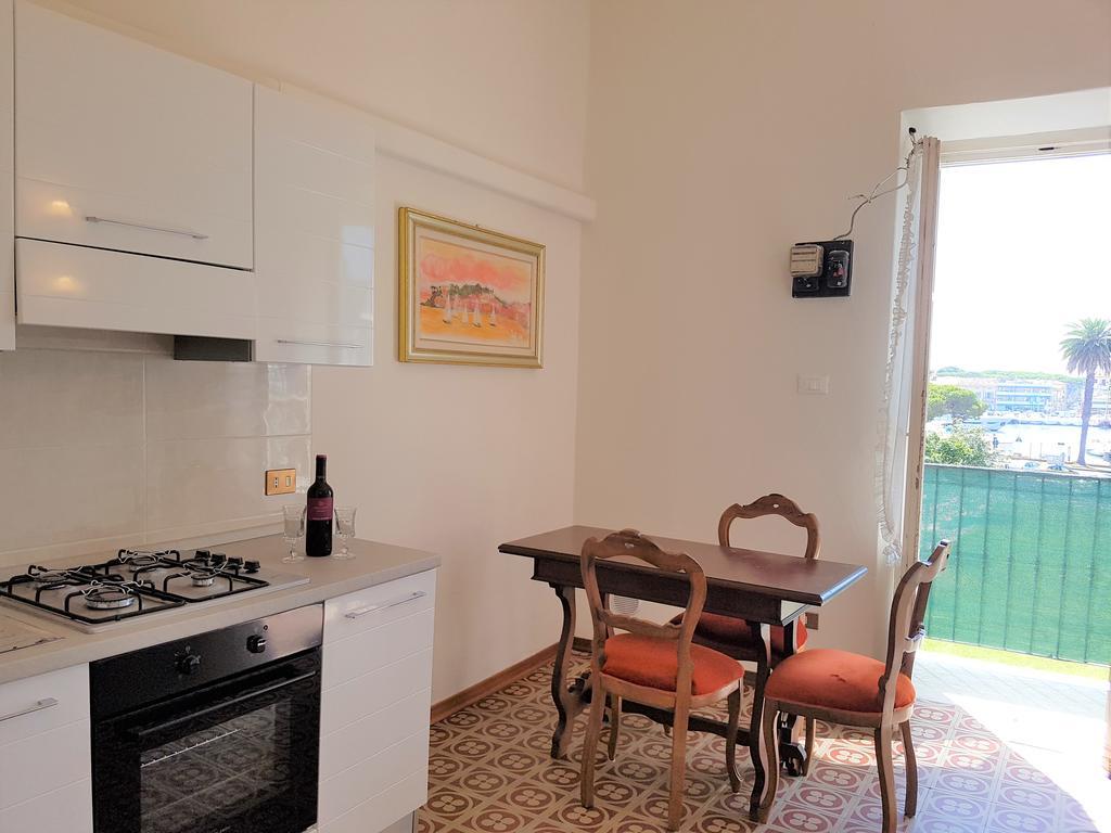 Historical Apartments By Seaside فياريجيو المظهر الخارجي الصورة