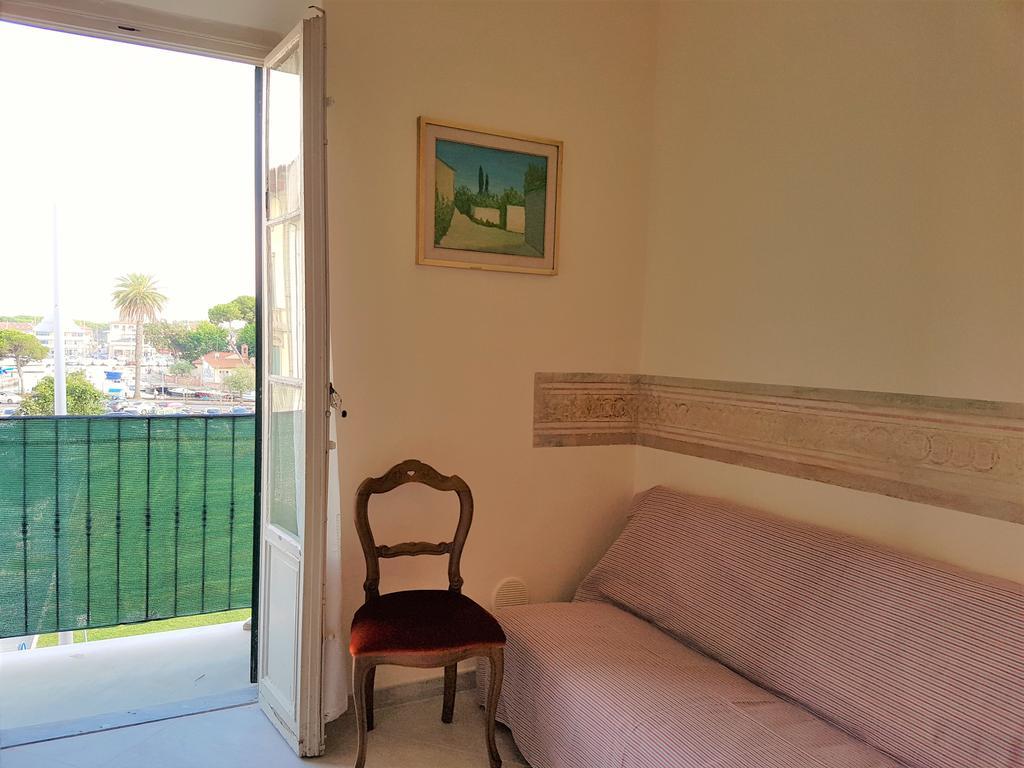 Historical Apartments By Seaside فياريجيو المظهر الخارجي الصورة
