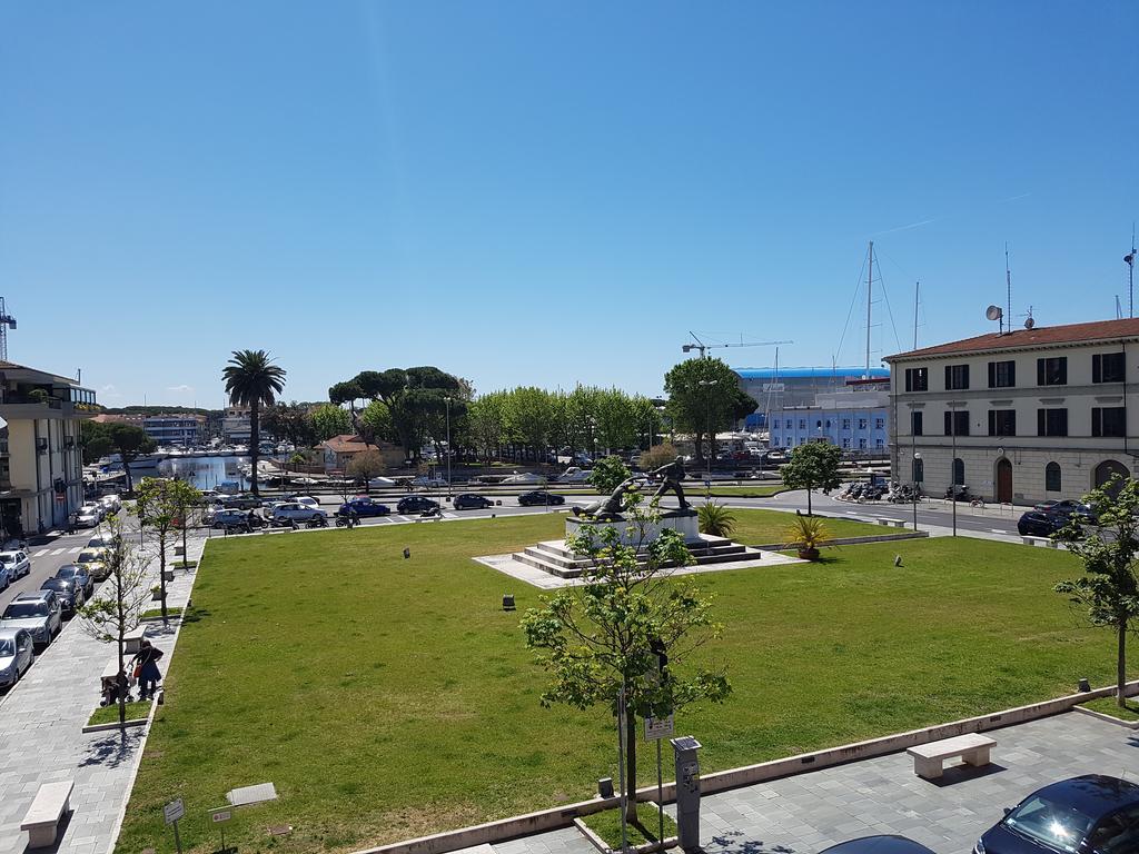 Historical Apartments By Seaside فياريجيو المظهر الخارجي الصورة